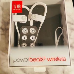 Wireless white Powerbeats 3